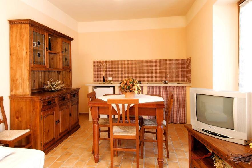 בית הארחה Apecchio 	Relais Valguerriera חדר תמונה