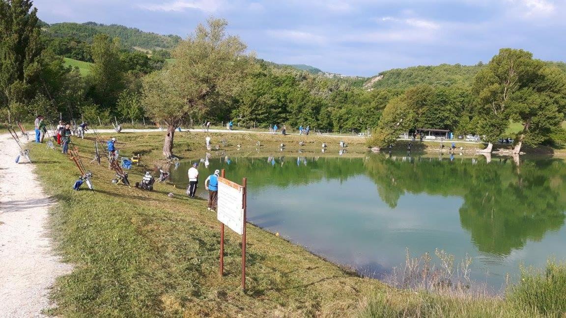בית הארחה Apecchio 	Relais Valguerriera מראה חיצוני תמונה