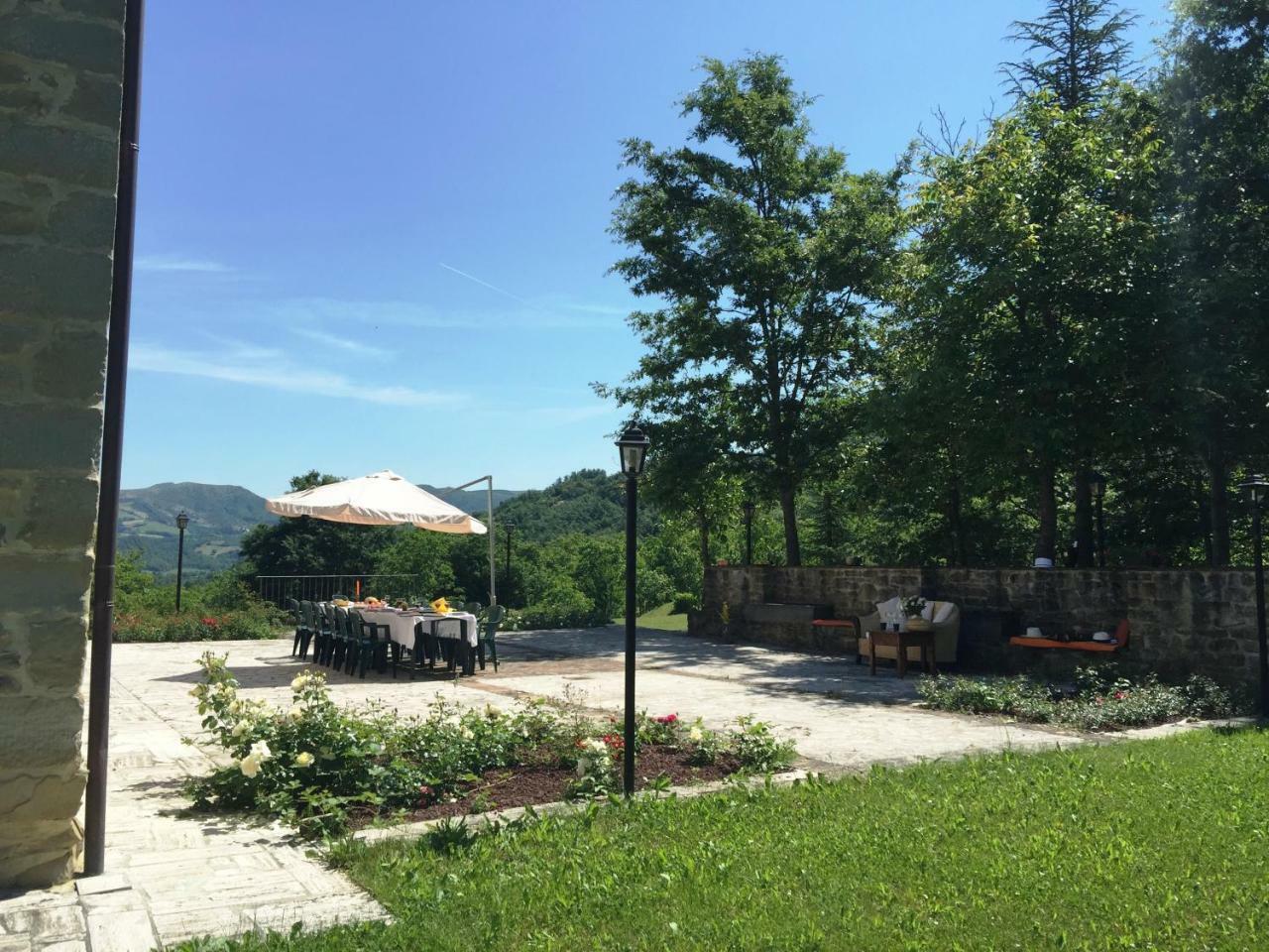 בית הארחה Apecchio 	Relais Valguerriera מראה חיצוני תמונה
