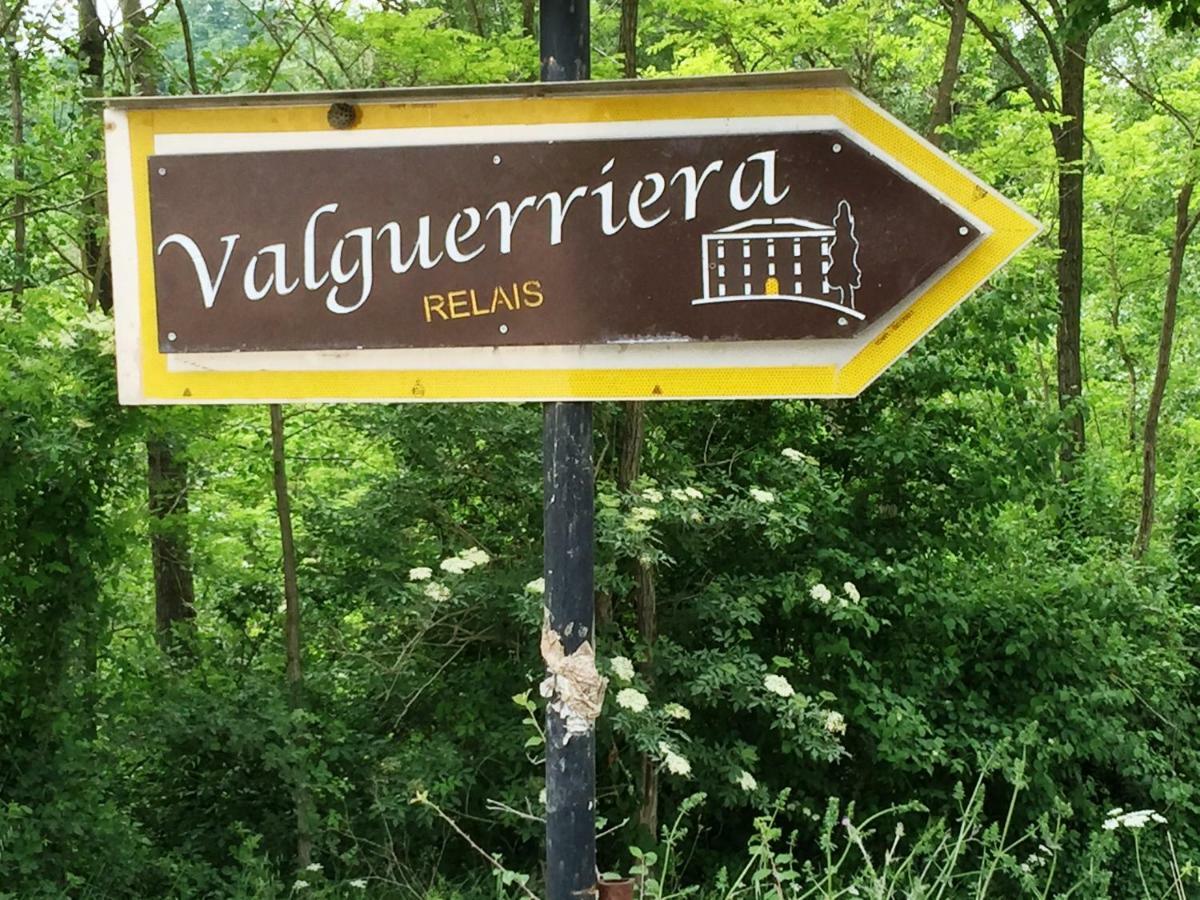 בית הארחה Apecchio 	Relais Valguerriera מראה חיצוני תמונה